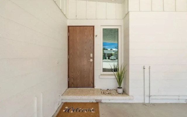 The Palm Leaf 3 Bedroom Home by RedAwning