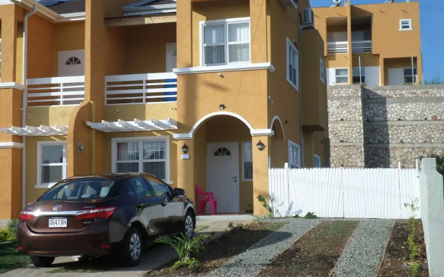 La-Iris Villa