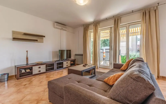 Awesome Home in Medulin With Wifi and 2 Bedrooms