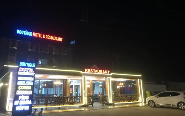 Grand Kum Boutique Hotel Restaurant
