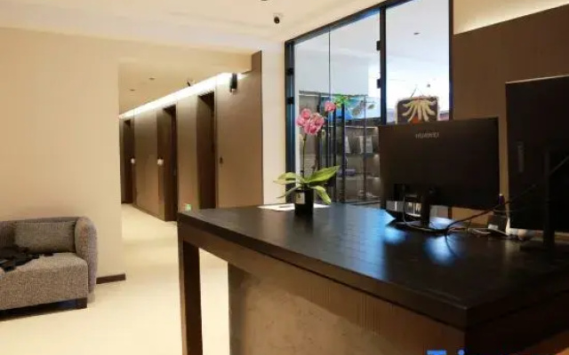 Lefan Hotel (Heihe Century Plaza)