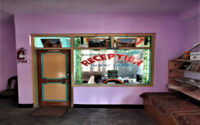 Shruti Guest House