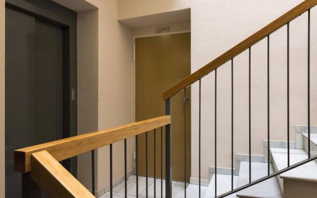 Апартаменты Palau De La Musica Apartments Барселона вид на фасад