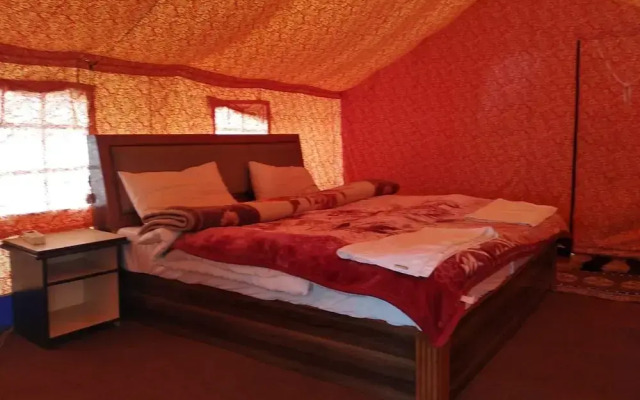 Apple Cottage Nubra - Glamping