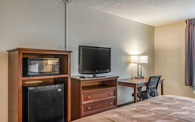 Red Lion Inn & Suites Bucyrus North