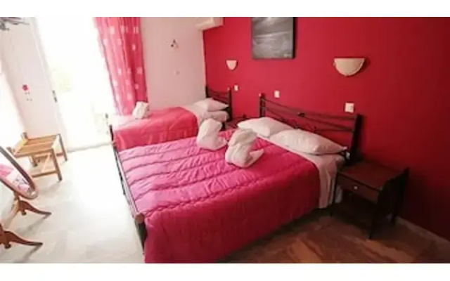 Triton Hotel & Bungalows