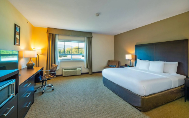 Comfort Inn & Suites