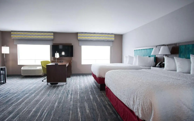 Hampton Inn & Suites St. Clairsville