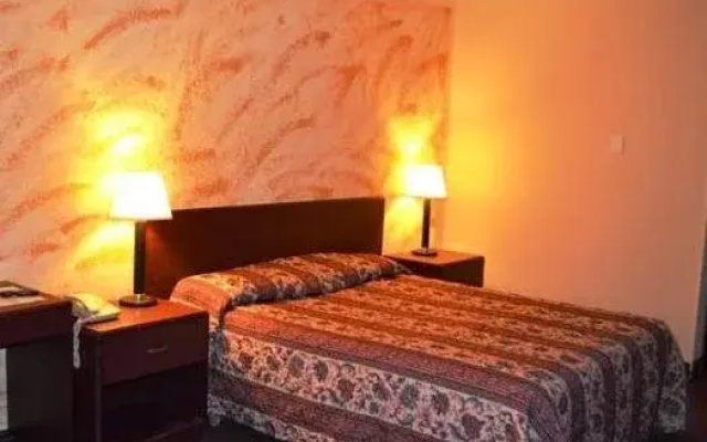 Red Carpet Inn Montrose