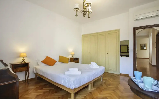 Florence Apartment