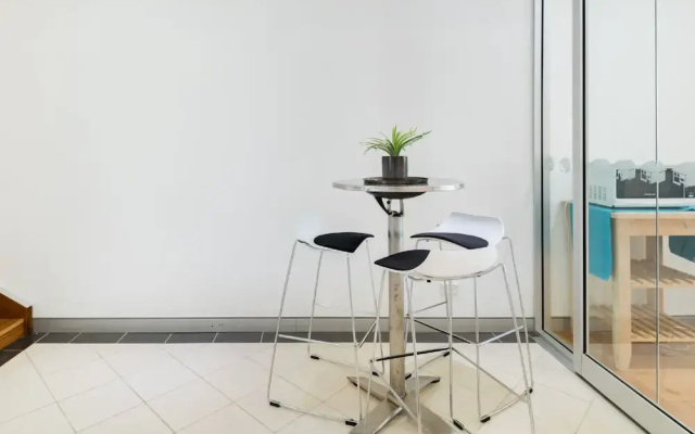 Studio 64 Oyster Bay Modern 3 Bedroom