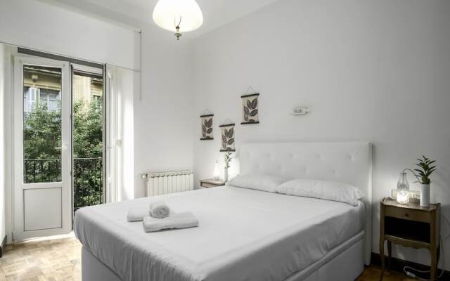 Отель SanSebastianForYou Cathedral Apartment Испания, Сан-Себастьян - отзывы, цены и фото номеров - забронировать отель SanSebastianForYou Cathedral Apartment онлайн комната для гостей