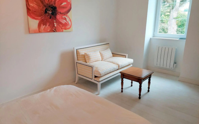 Holiday Home With sea Views, Tregarvan