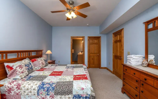 Moonrise Retreat 4 Bedroom House