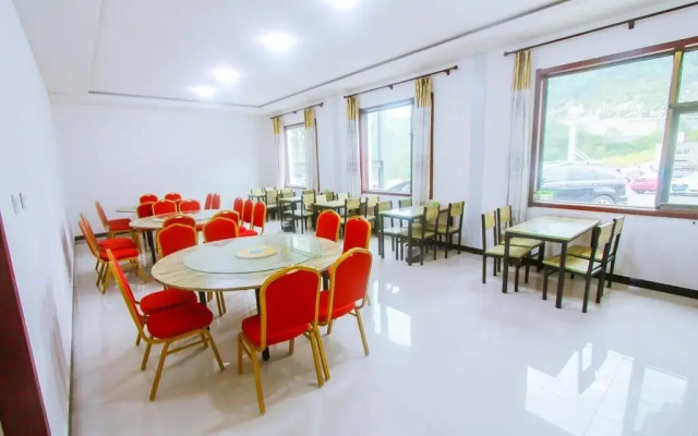 Yijie Hotel Baishi Mountain