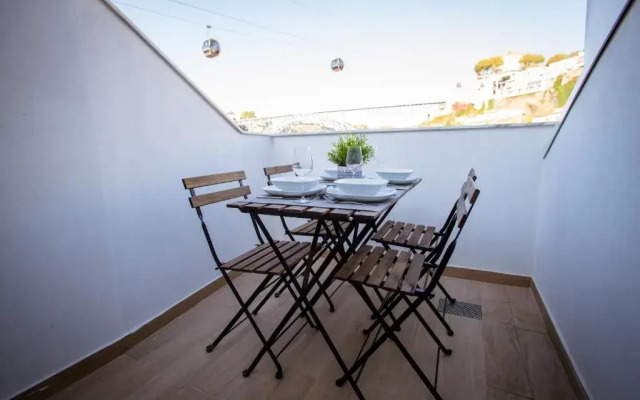 Porto Views & Wines by Porto City Hosts