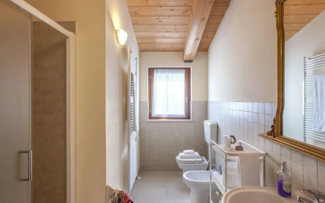 Villa in Pergola With Pool and Beach Nearby