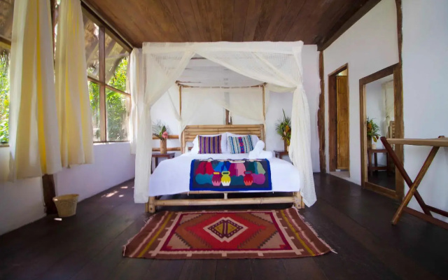 Cotococha Lodge