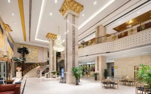 Jinhu Hotel