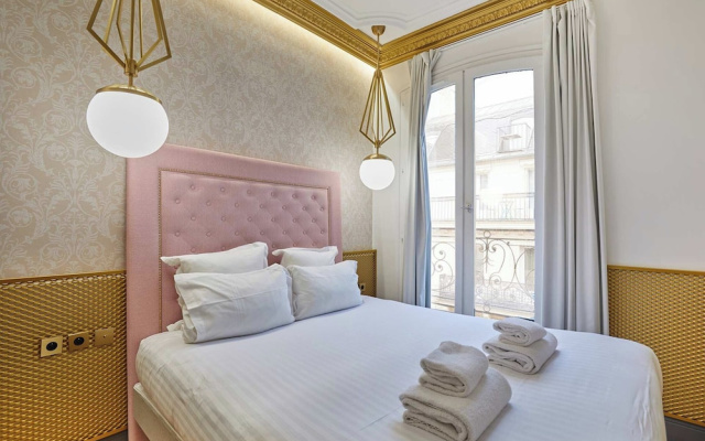 Sublim Ac-3 BDR Montaigne/arc de Triomphe