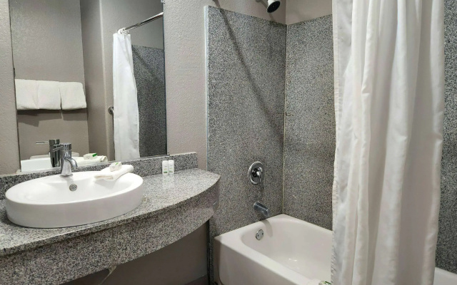Baymont by Wyndham San Antonio Airport