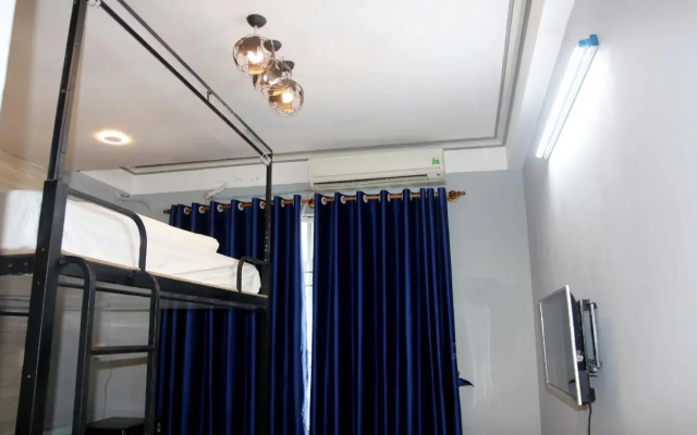 Cruise Hostel