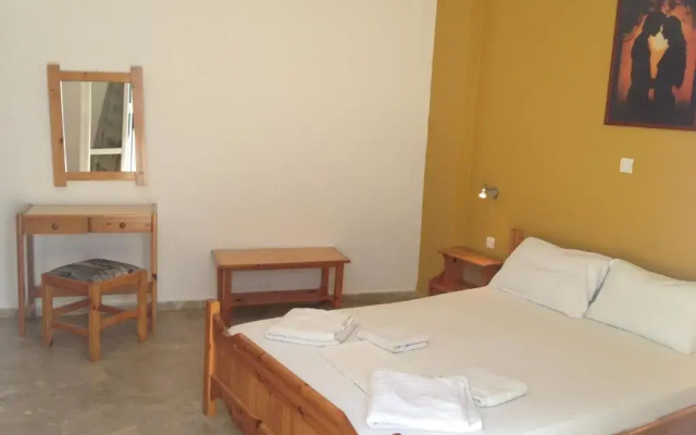 Sea View And Mountain View Apartment For 4 People