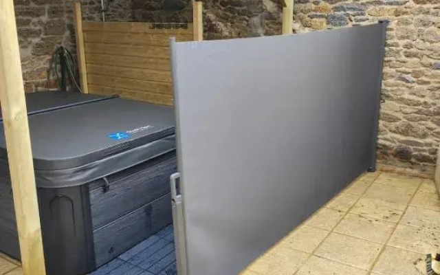 Jacuzzi Studio 2/4 pers avec terrasse aménagée