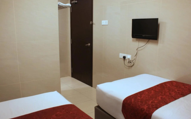 Aura Hotel