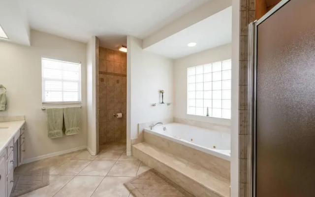 1130 Lighthouse Court