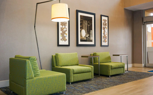 Holiday Inn Express Fremont-Milpitas Central by IHG