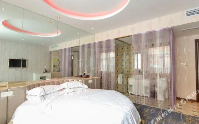 Yading Bay Hotel