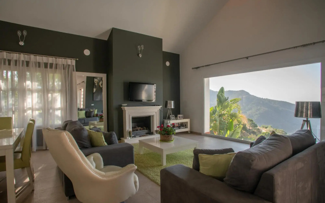 Villa Valentine - Luxury Private Mountain Oasis
