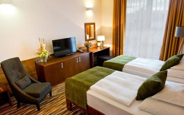 Equitana Hotel Resort