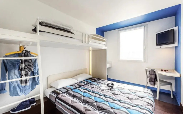 hotelF1 Aulnay le Blanc Mesnil Garonor A3