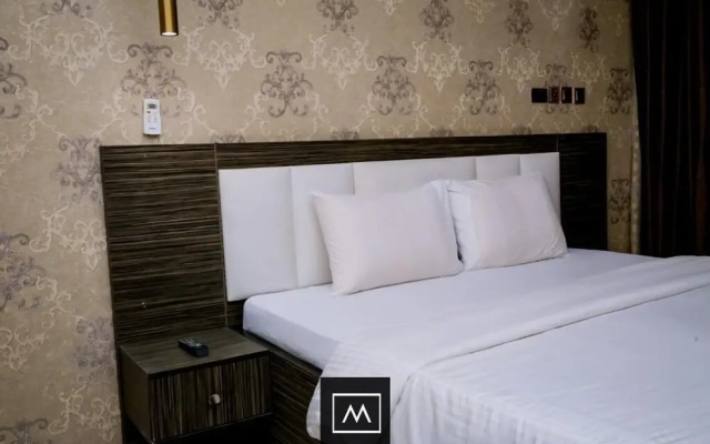 Mo-House Hotels and Apartments
