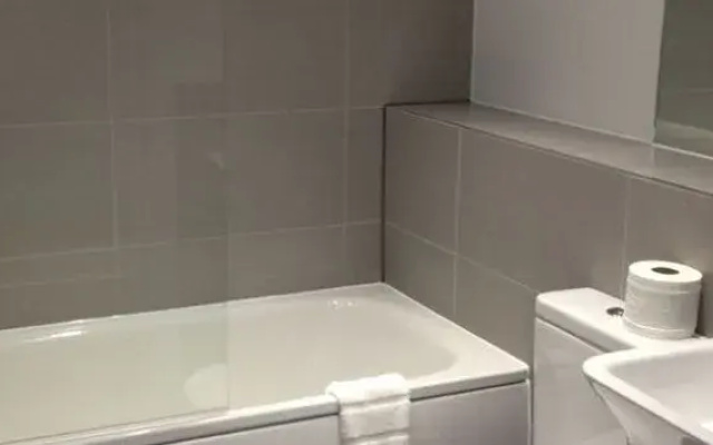 MAX Serviced Apartments Commercial Road