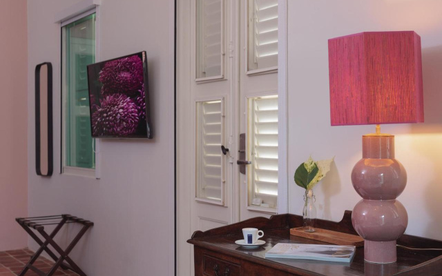 Anna Bay Boutique Hotel