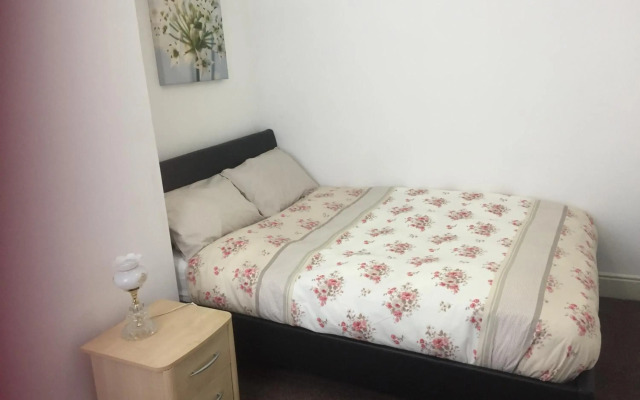 Alphalink Apartment