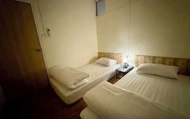 The Lab Sleep Hostel