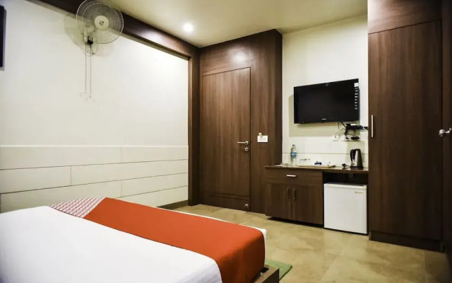 Oyo 3094 Hotel City Square