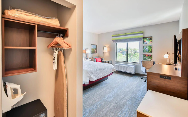 Hampton Inn & Suites Seattle/Kent,WA