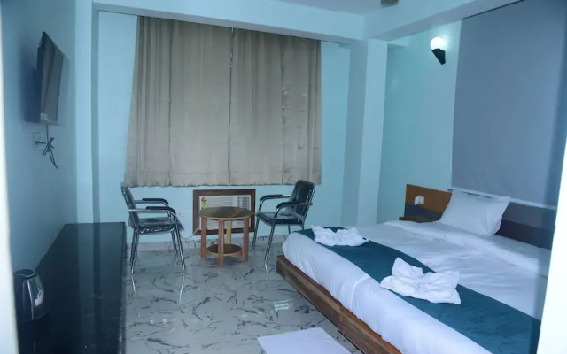 Hotel Gridhakuta International