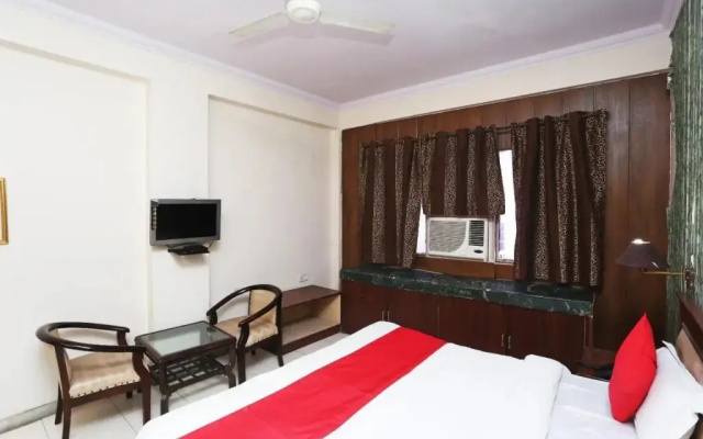 Hotel Nuova By OYO Rooms