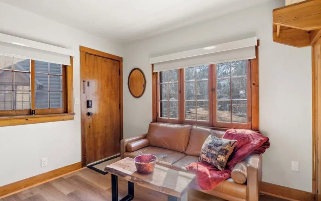 Timber Lodge Cabin 16