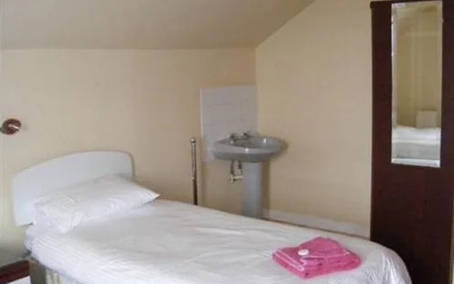 Fernlea Hotel