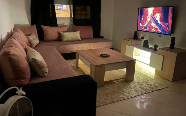 Lovely 1-bed Apartment in Skhirat