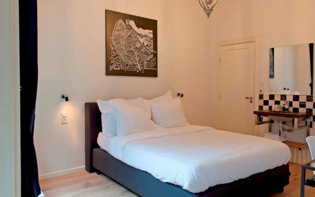 Hotel Toon комната для гостей