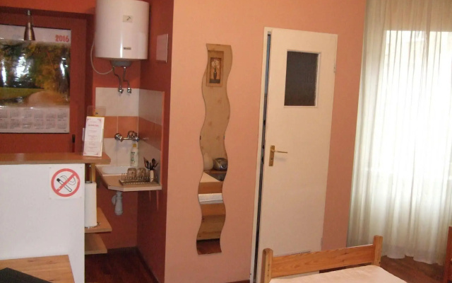 Old Walls Hostel