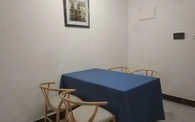Easy Apartment
